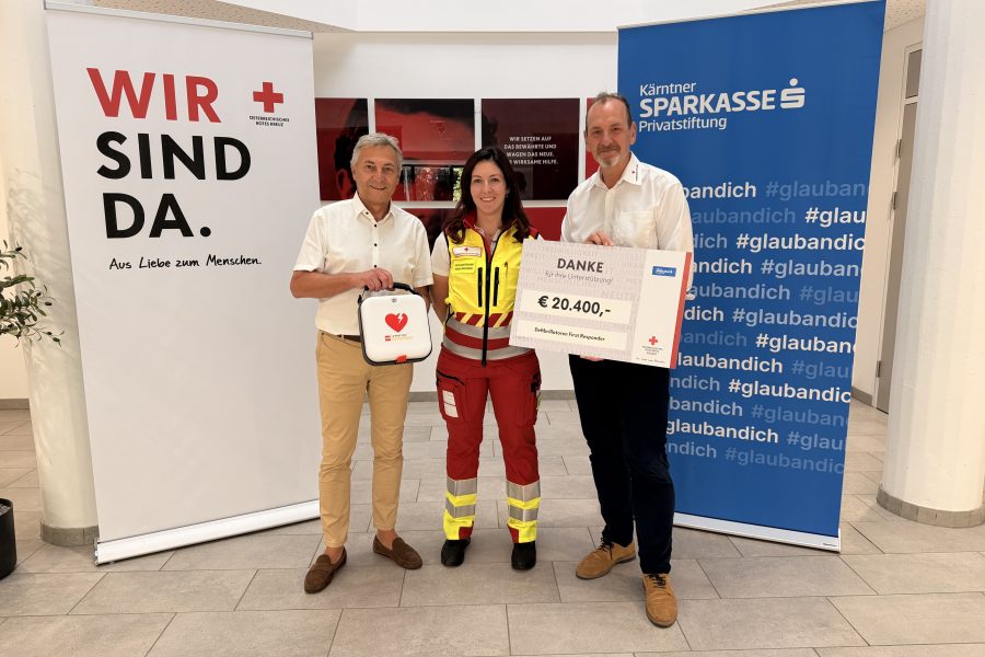 Gemeinsam für rasche Hilfe im Notfall: 21 neue Defibrillatoren für First Responder des Roten Kreuzes Kärnten